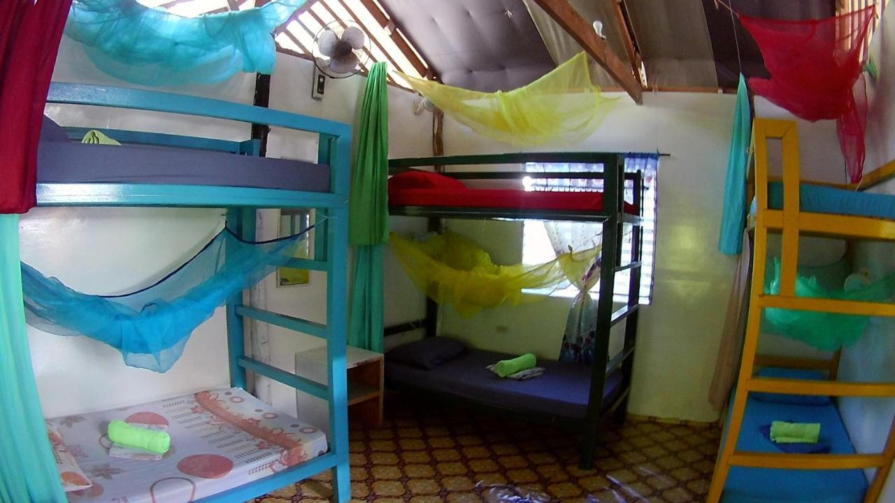 Footprints Homestay (Adults Only) General Luna  Εξωτερικό φωτογραφία